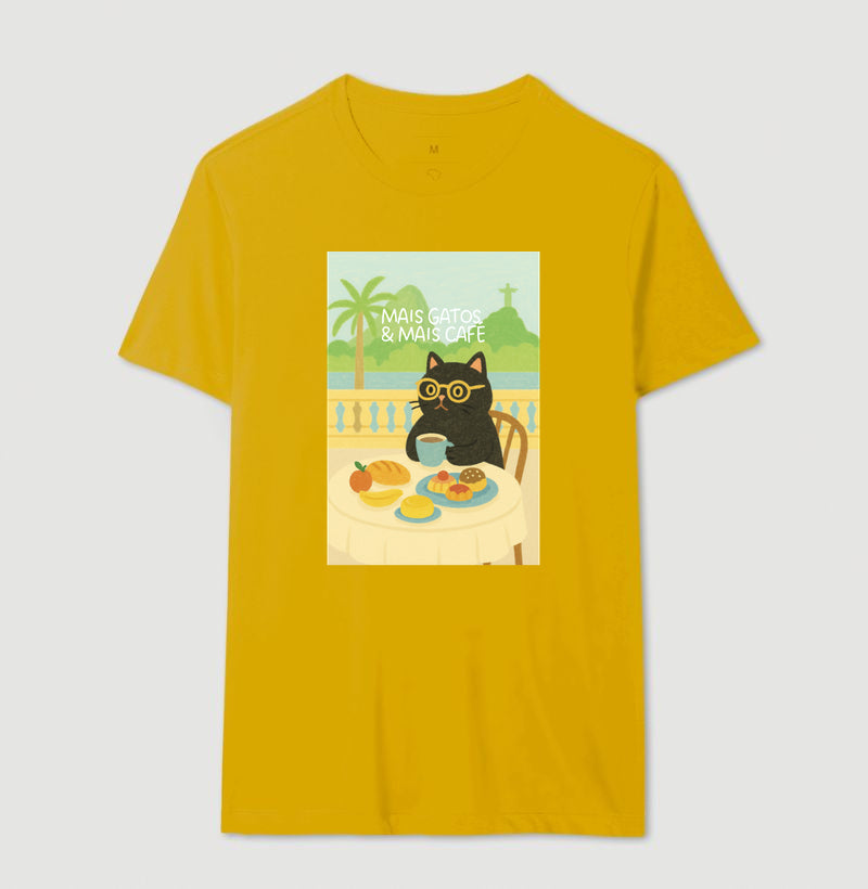 Camiseta MAIS GATOS E MAIS CAFÉ