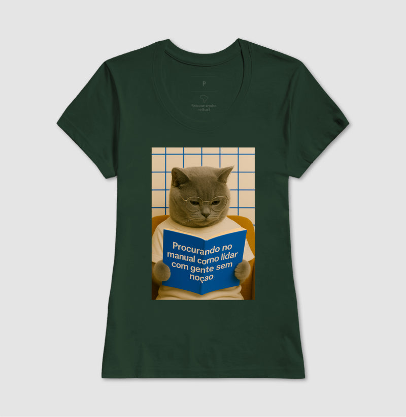 Camiseta PROCURANDO NO MANUAL COMO LIDAR COM GENTE SEM NOÇÃO