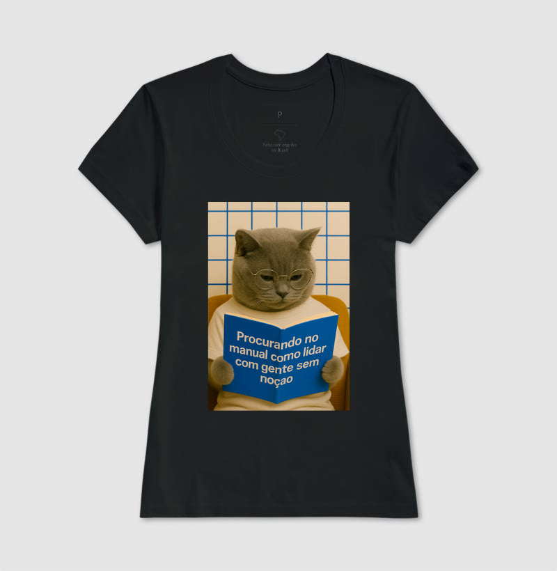 Camiseta PROCURANDO NO MANUAL COMO LIDAR COM GENTE SEM NOÇÃO